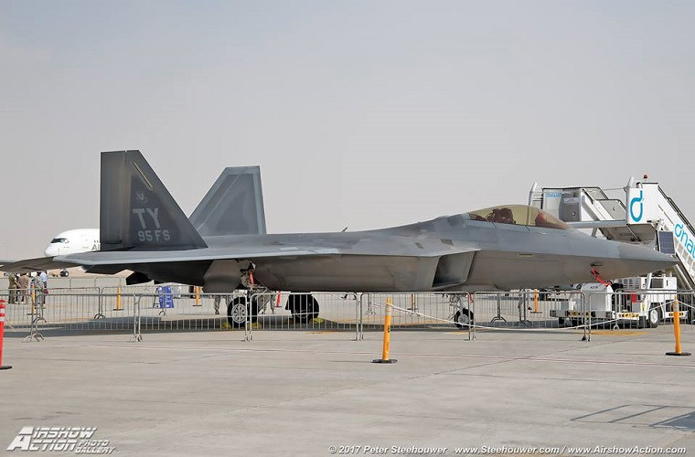 Ngắm dàn máy bay khủng tại triển lãm hàng không Dubai